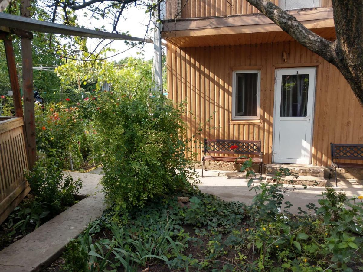 كريزهانيفكا Private Odessa Apartment المظهر الخارجي الصورة